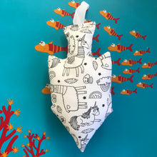 Charger l'image dans la galerie, Toupie-doudou à colorier, thème Licornes